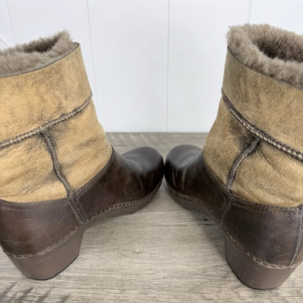 Dansko Stormy Shearling Boots Womens Sz 7 Brown Leather Real Fur Lined Fold Over